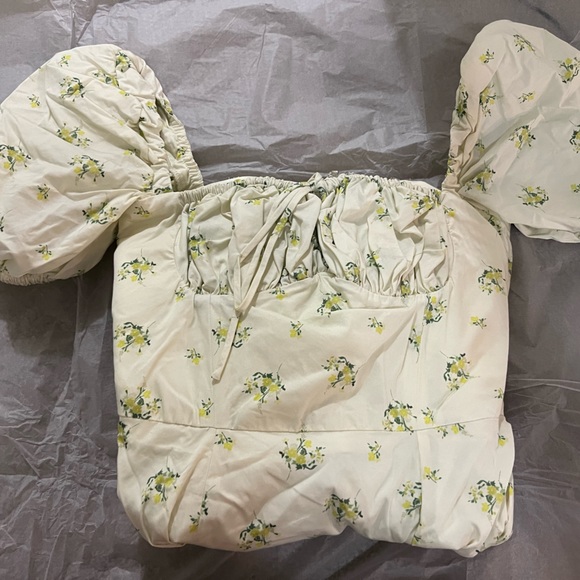 HOUSE OF CB 'Tallulah' Ivory Floral Puff Sleeve Midi Dress - Picture 5 of 9